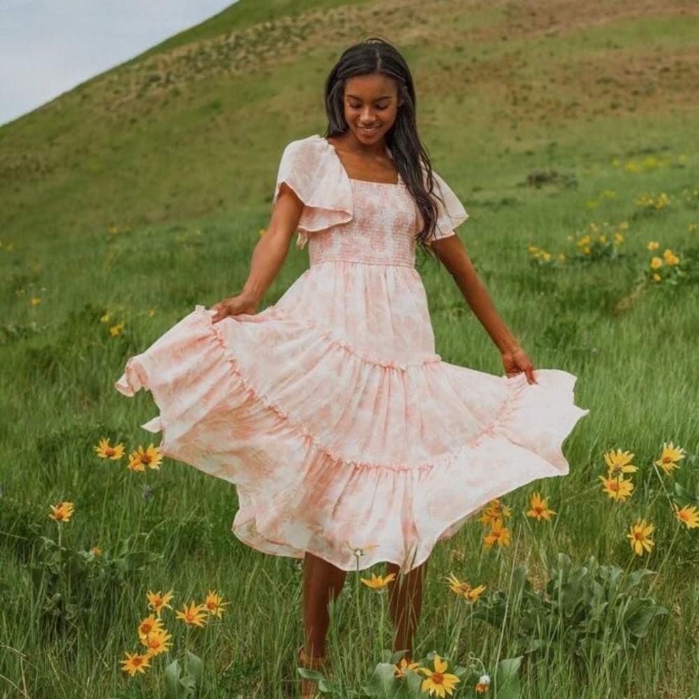 Mystery Box 🧺🎀 - Picture 5 of 6